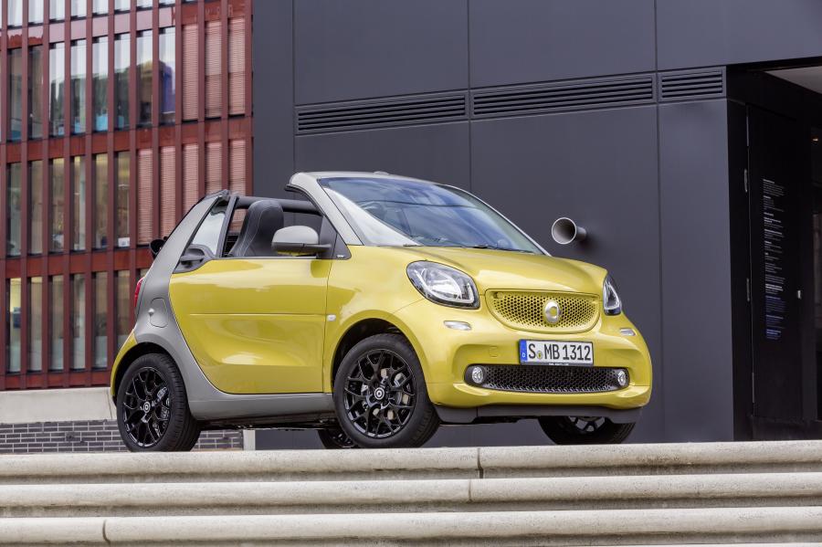  Smart ForTwo Prime Cabrio 2016 года  (фото 16 из 33)